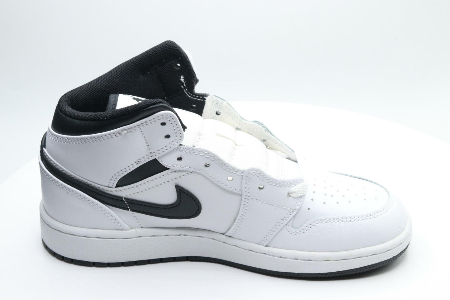 NIKE Air Jordan 1 Mid Big Kids' Shoes (DQ8423-132, White/Black-White-Black) Size 5
