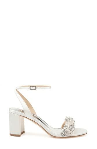 Badgley Mischka Clara Soft White 13 M