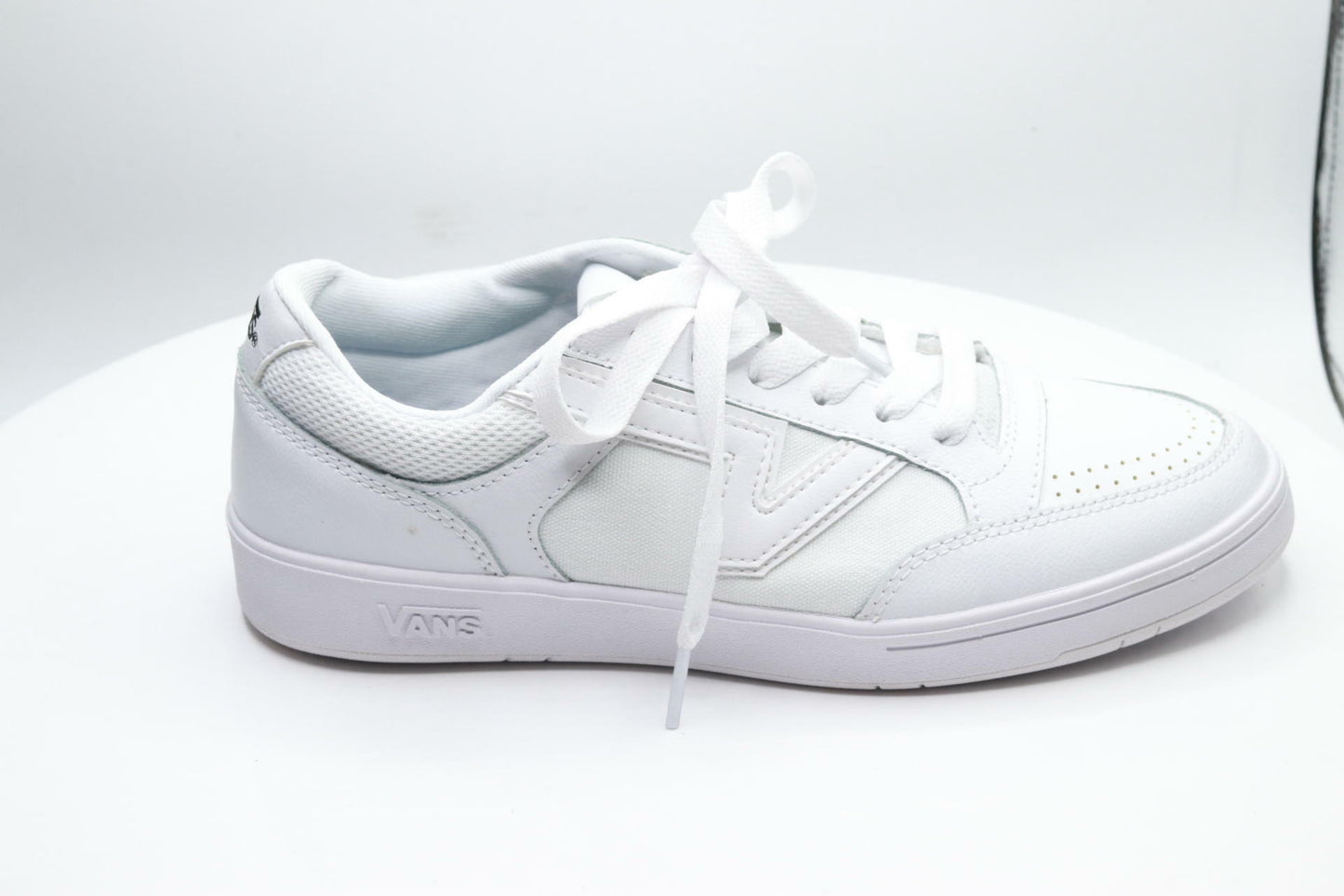 Vans UA Lowland CC Sneaker, True White, 11.5 US Women/10 US Men