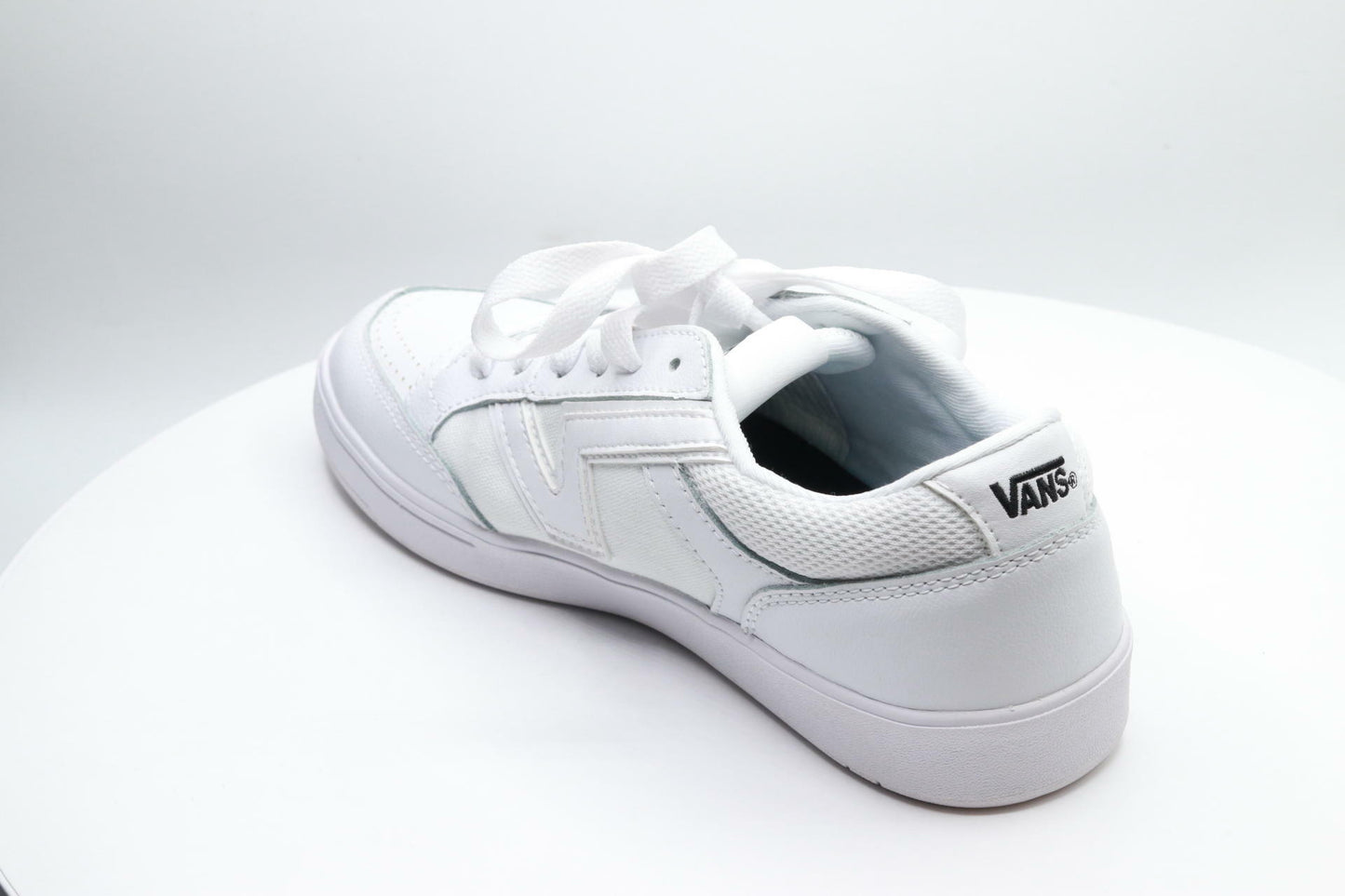 Vans UA Lowland CC Sneaker, True White, 12 US Women/10.5 US Men